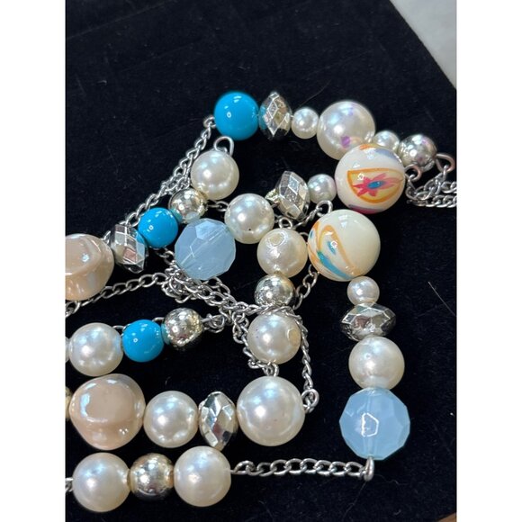 Multi-Layered Beaded Jewelry Set With Necklaces (napier too) Earrings & Turquois - Picture 9 of 16